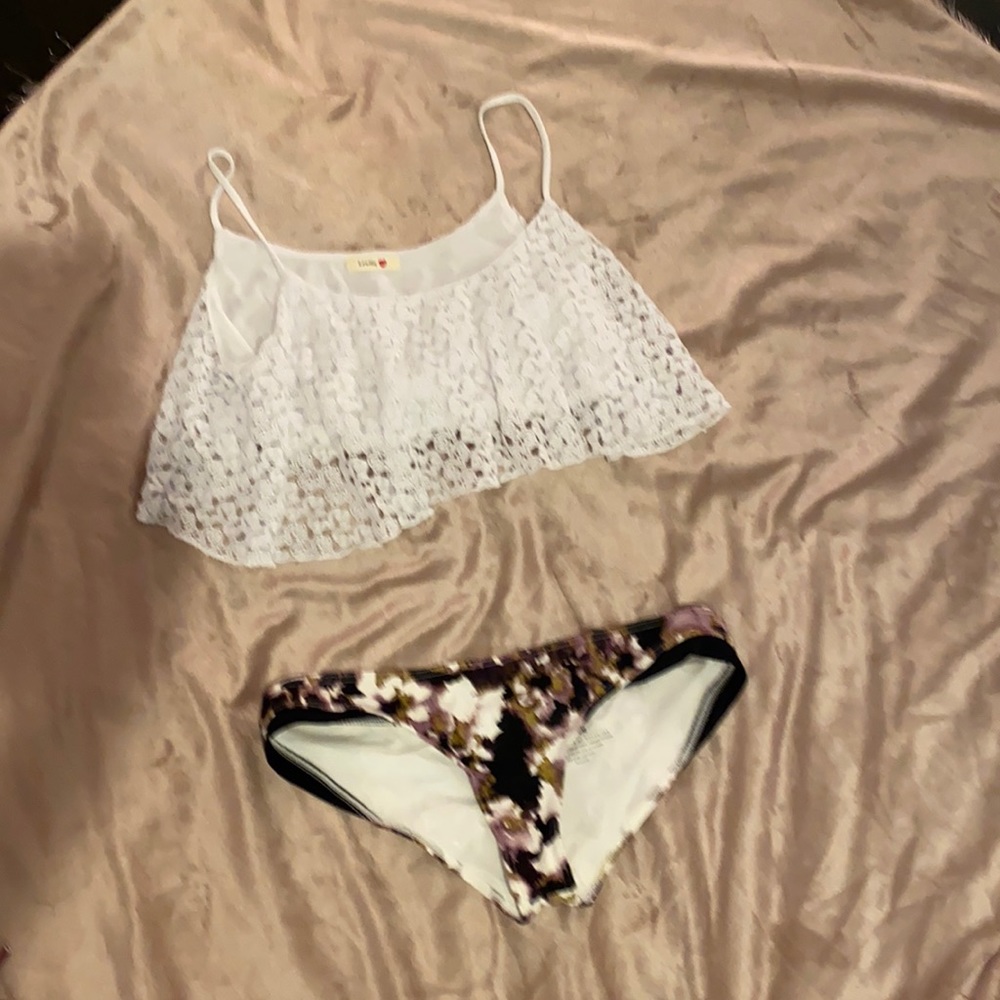 Rvca Bikini - image 1